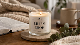 LILIEN Duftkerze aus Sojawachs im Glas – stilvolle Kerze als Geschenkidee für gemütliche Momente