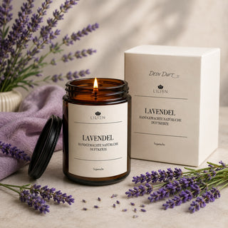 Duftkerze mit Duftnote Lavendel im Tiegel